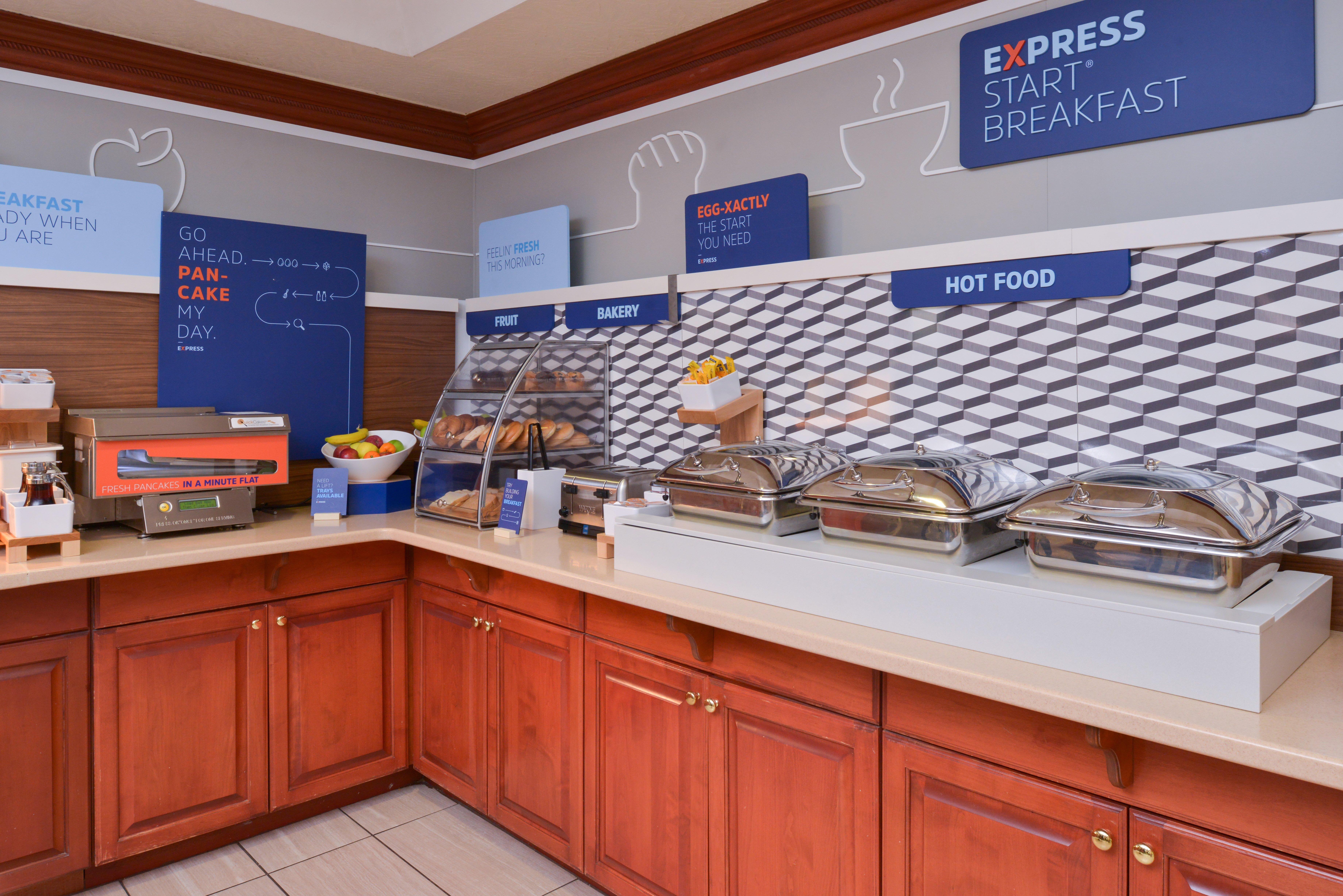 Holiday Inn Express Campbellsville By Ihg Exterior photo