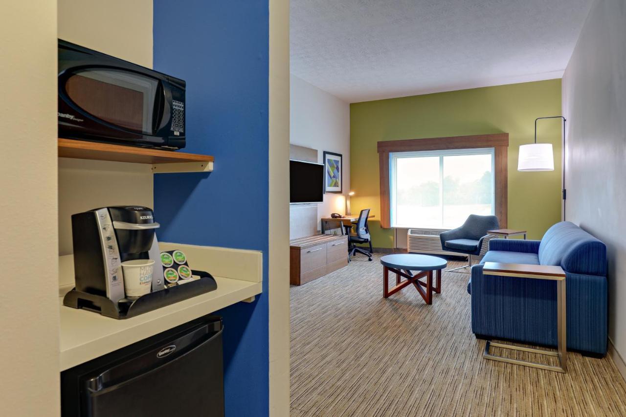 Holiday Inn Express Campbellsville By Ihg Exterior photo