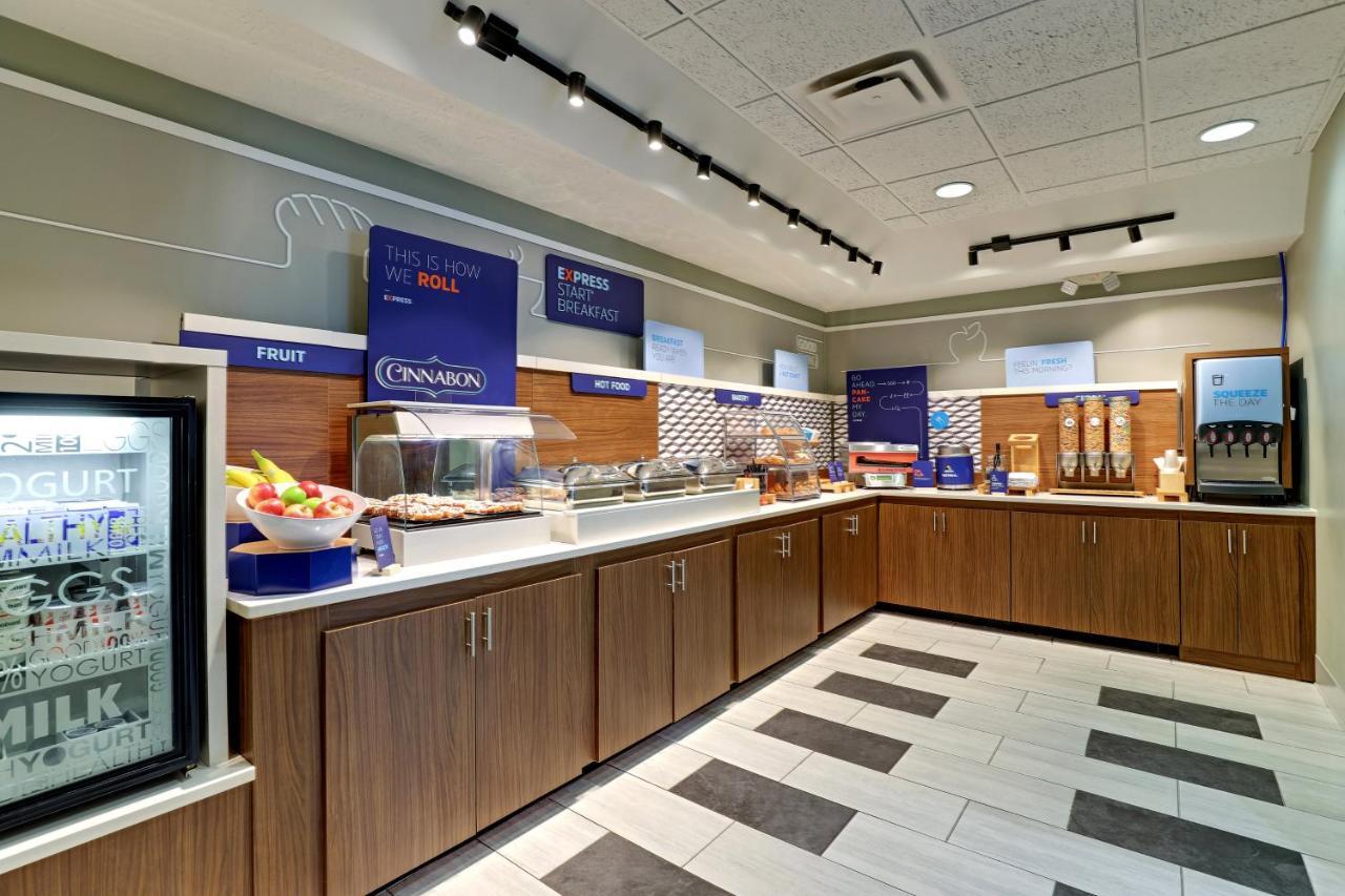 Holiday Inn Express Campbellsville By Ihg Exterior photo