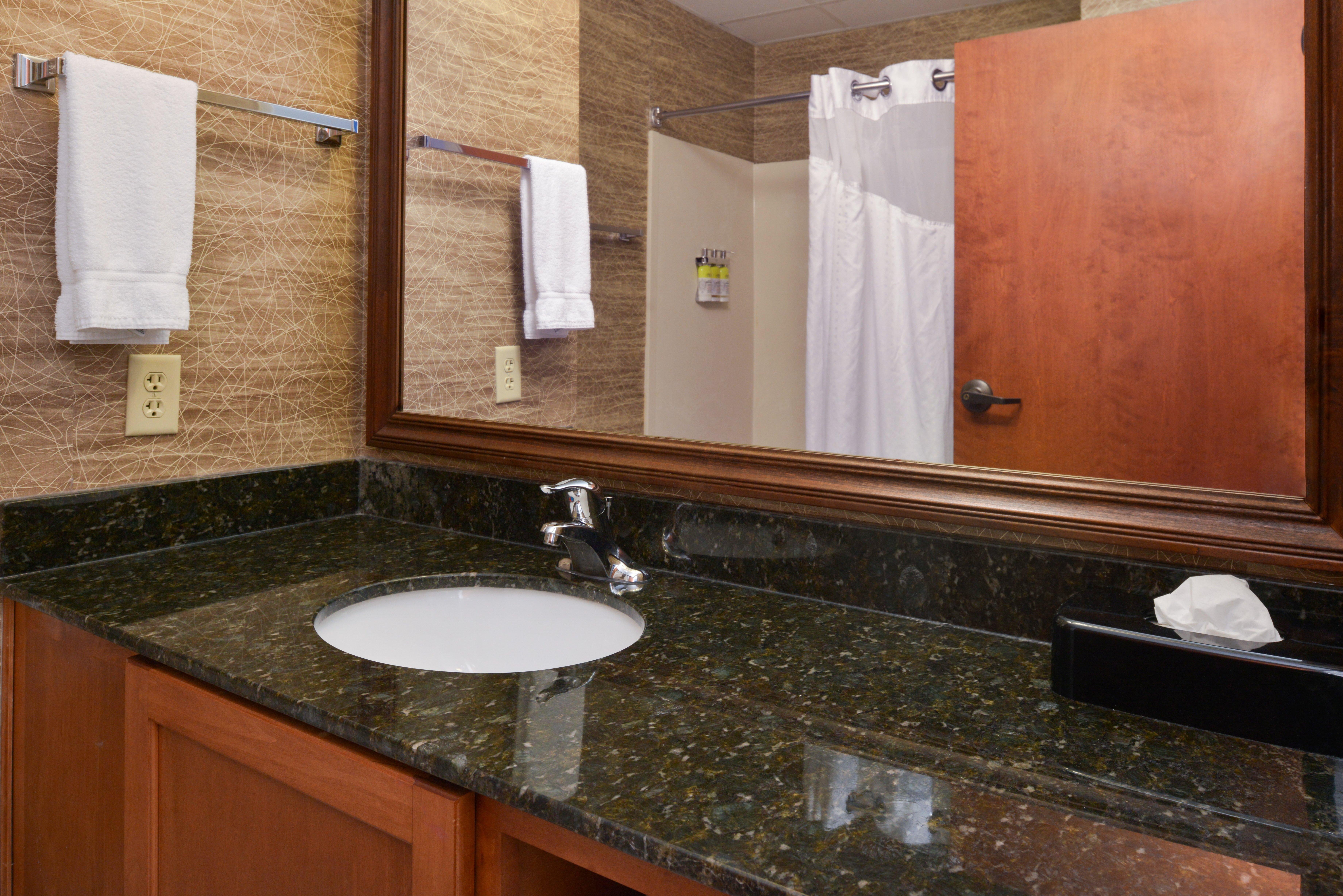 Holiday Inn Express Campbellsville By Ihg Exterior photo