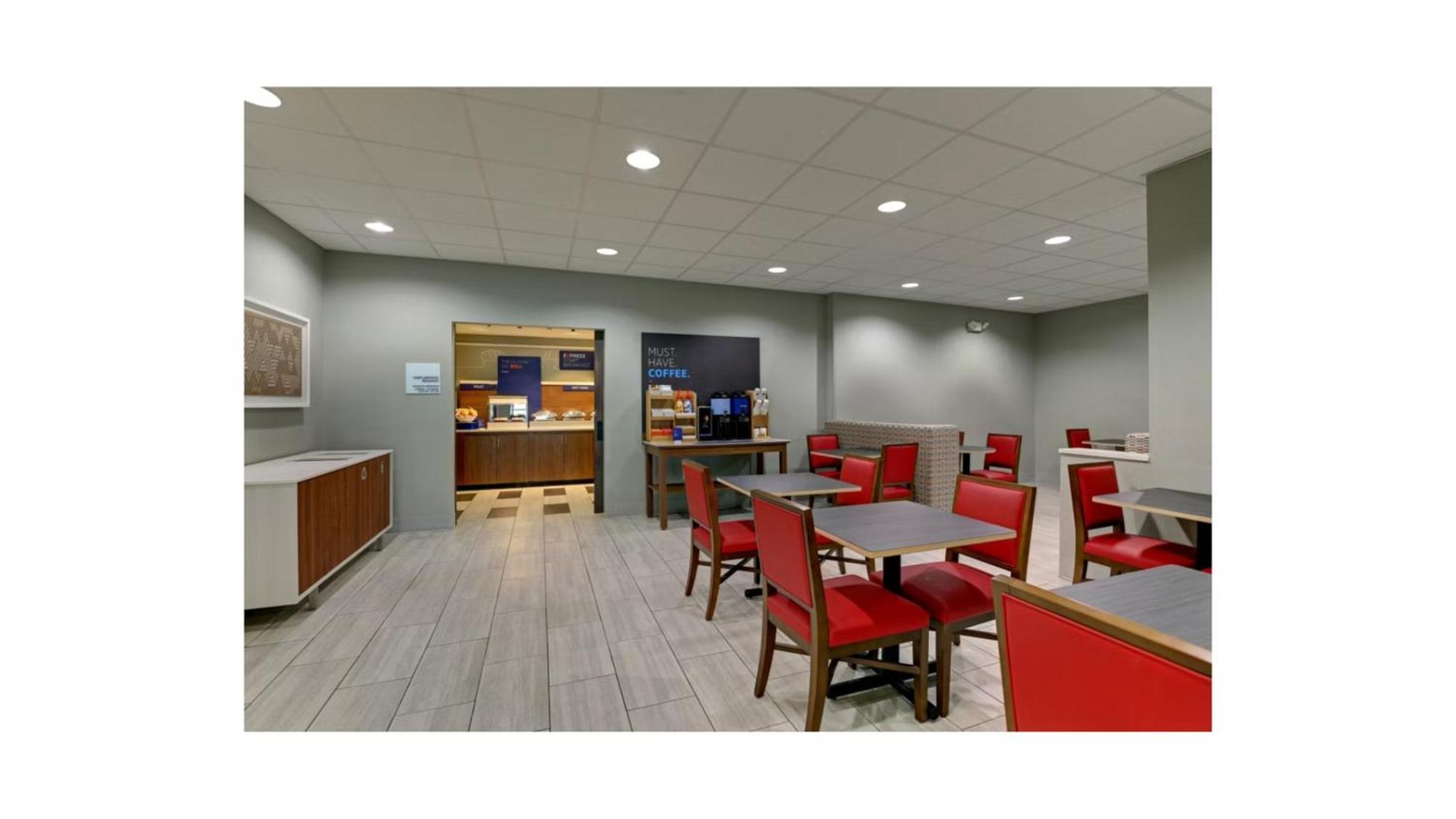 Holiday Inn Express Campbellsville By Ihg Exterior photo
